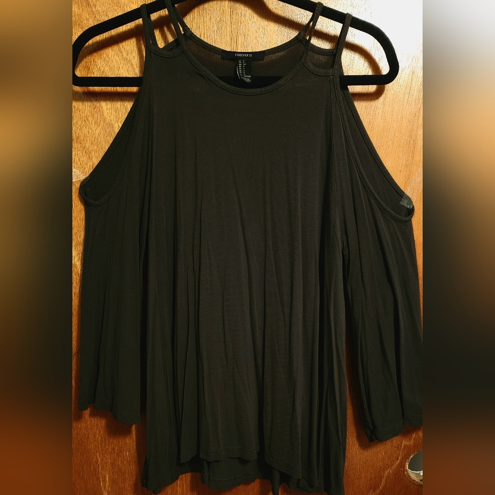 Forever 21 Dark Green/Olive Green Cold-Shoulder Top, Size Small!